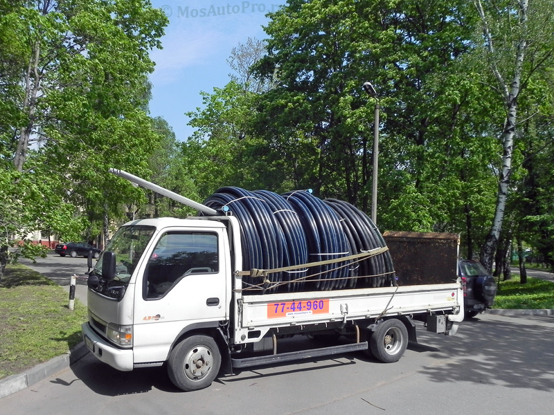 Перевозка трубопроводов ПВХ бортовым гидробортом (гидролифтом) для автозаправок Shell.
