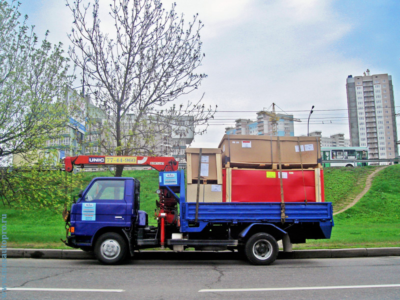 Перевозка лифтовых механизмов и оборудования миниманипулятором на улицу Кузнецкий мост.