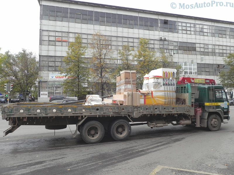 Перевозка оборудования для АЗС манипулятором длинномером из Москвы в Смоленск.