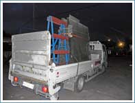 Перевозка листового стекла 2,5х2,15 метра на пирамиде машиной с гидролифтом (гидробортом) в город Вышний Волочек.